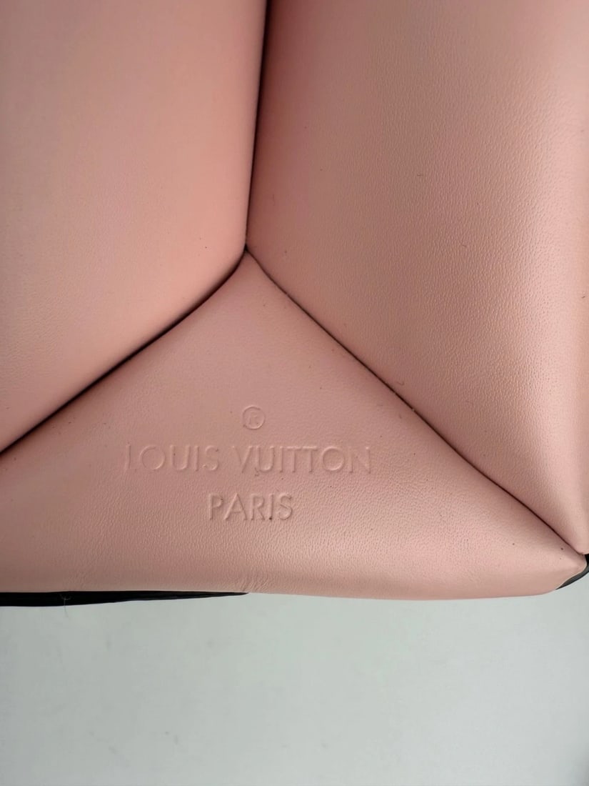 Louis Vuitton Grenelle PM Pink Epi Leather Shoulder Bag - 7