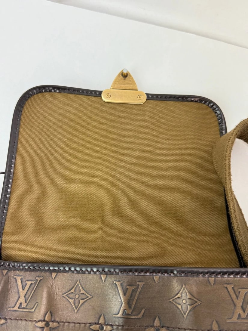 Louis Vuitton Vintage Bronze Monogram Sergeant GM Shoulder Bag - 5