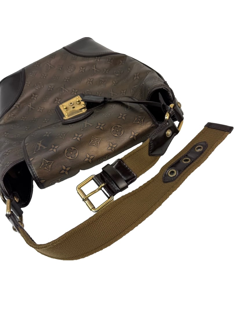 Louis Vuitton Vintage Bronze Monogram Sergeant GM Shoulder Bag - 8