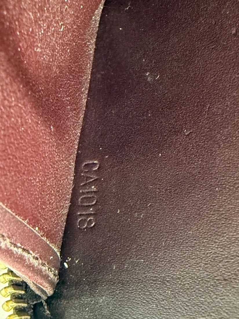 Louis Vuitton Burgundy Vernis Patent Leather Zippy Wallet Clutch - 12