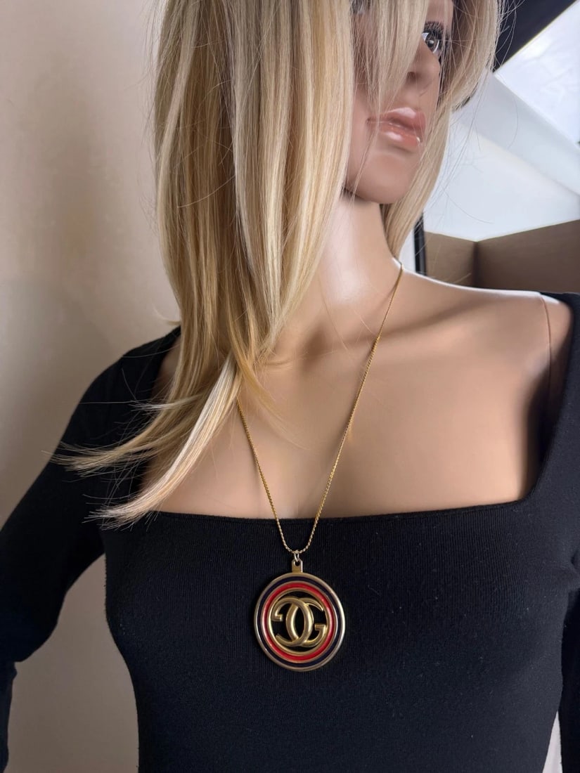 Gucci Interlocking G Pendant Gold Tone Vintage Necklace - 6