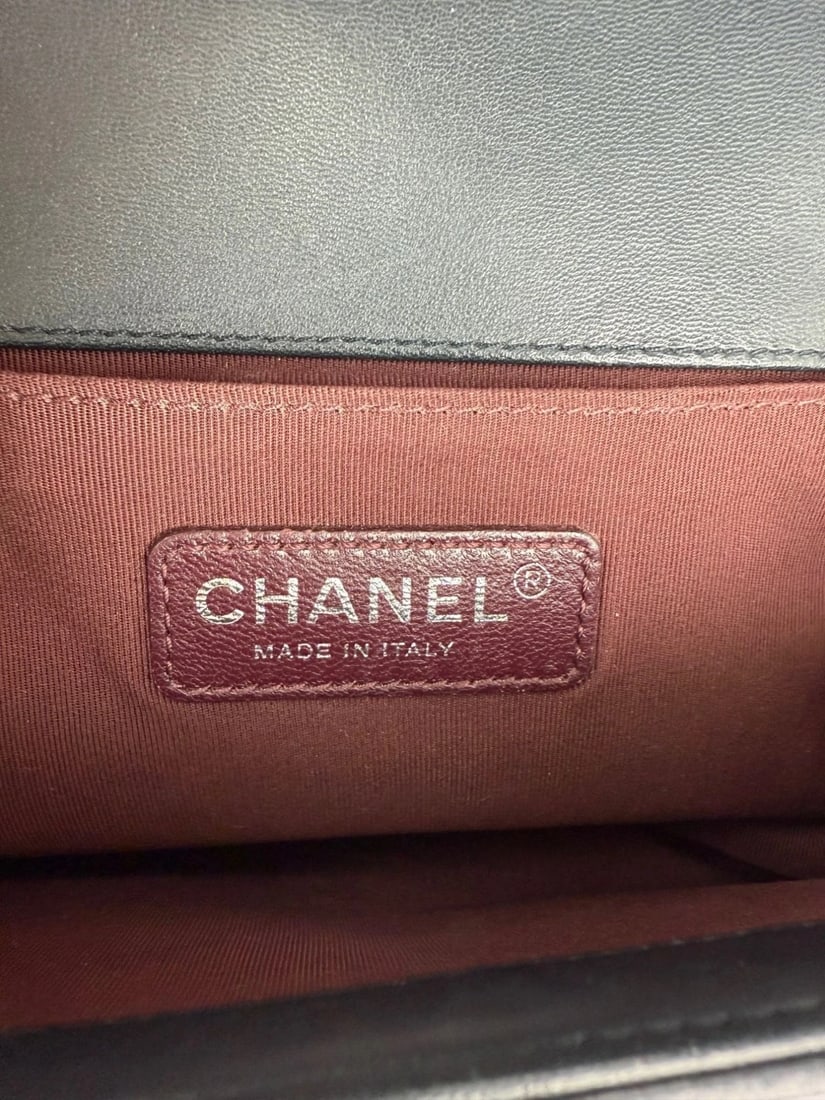 CHANEL Lambskin Chevron Quilted Medium Boy Flap Navy Blue Shoulder Bag - 5