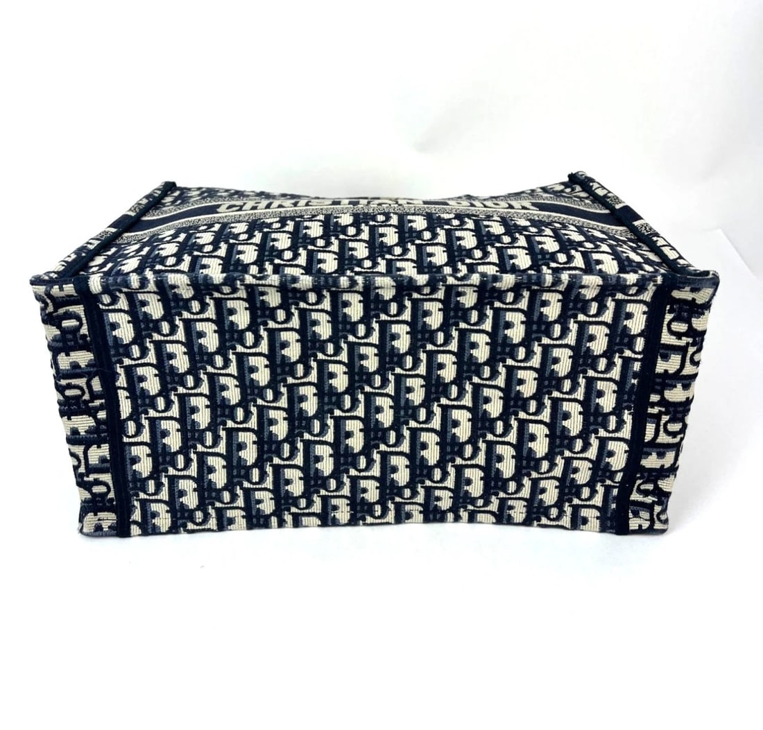 Christian Dior Medium Oblique Blue Multicolor Tote - 5