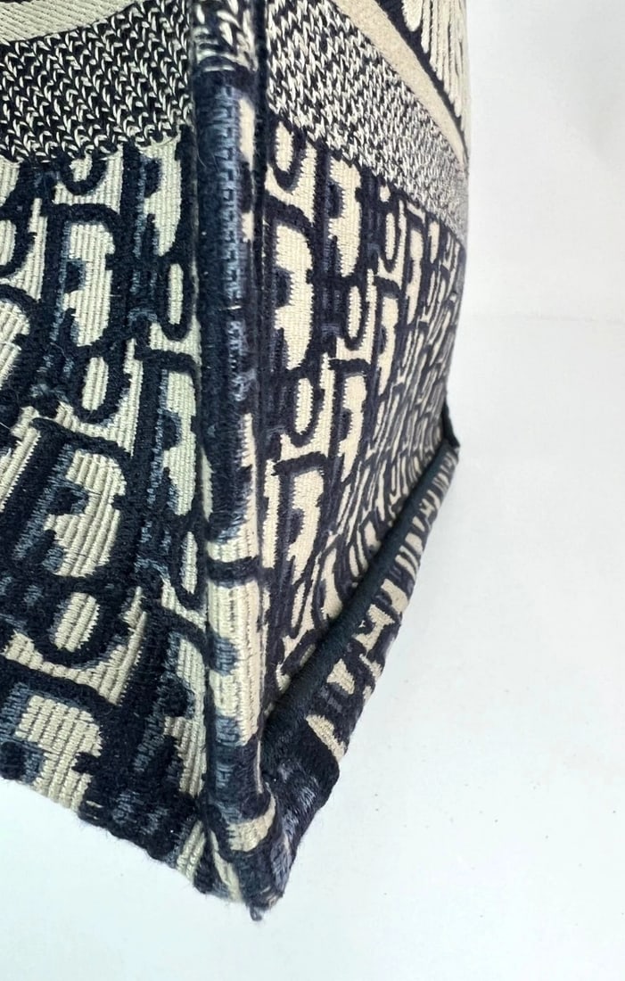 Christian Dior Medium Oblique Blue Multicolor Tote - 8