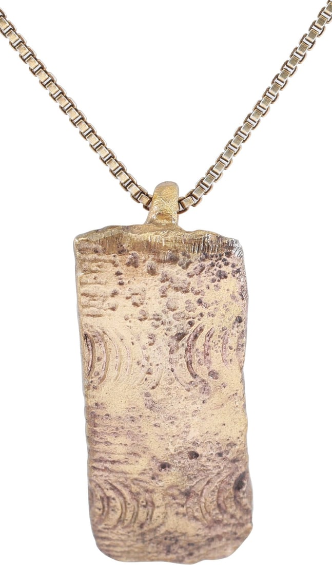 RARE VIKING WOMAN WARRIOR’S BRACELET PENDANT NECKLACE: 10th-11th century AD. Vikings were highly skilled metallurgists, and as a result, breaking metal had supernatural significance for them. Breaking ringjarn (iron rings) as shown on the Larbro Stone,