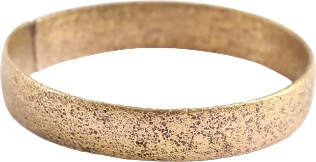 FINE VIKING WEDDING RING 9TH-10TH C.AD SZ 6 1/4: Size 6 1/4 for the small finger as was the custom. Broad 3.1mm width with low rounded face. Lightly textured from burial. Professionally refurbished with the 24karat gold surface restored. Gift boxed