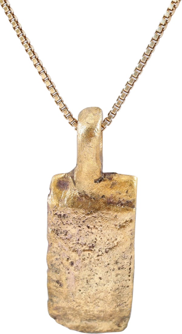 RARE VIKING WOMAN WARRIOR’S BRACELET PENDANT NECKLACE: 10th-11th century AD. Vikings were highly skilled metallurgists, and as a result, breaking metal had supernatural significance for them. Breaking ringjarn (iron rings) as shown on the Larbro Stone,