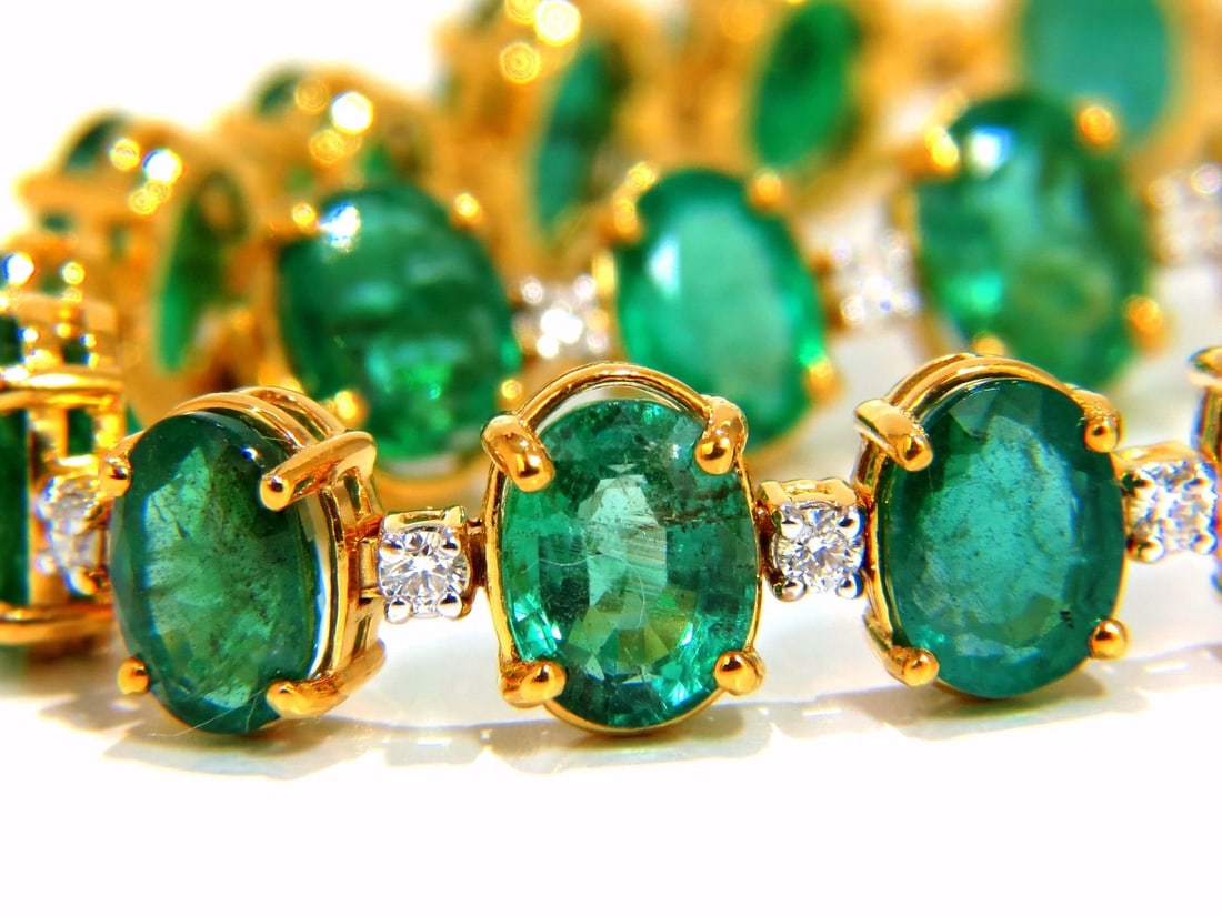 Emerald bracelet 27.42ct & .75ct diamonds classic tennis 14kt. natural greens** - 4
