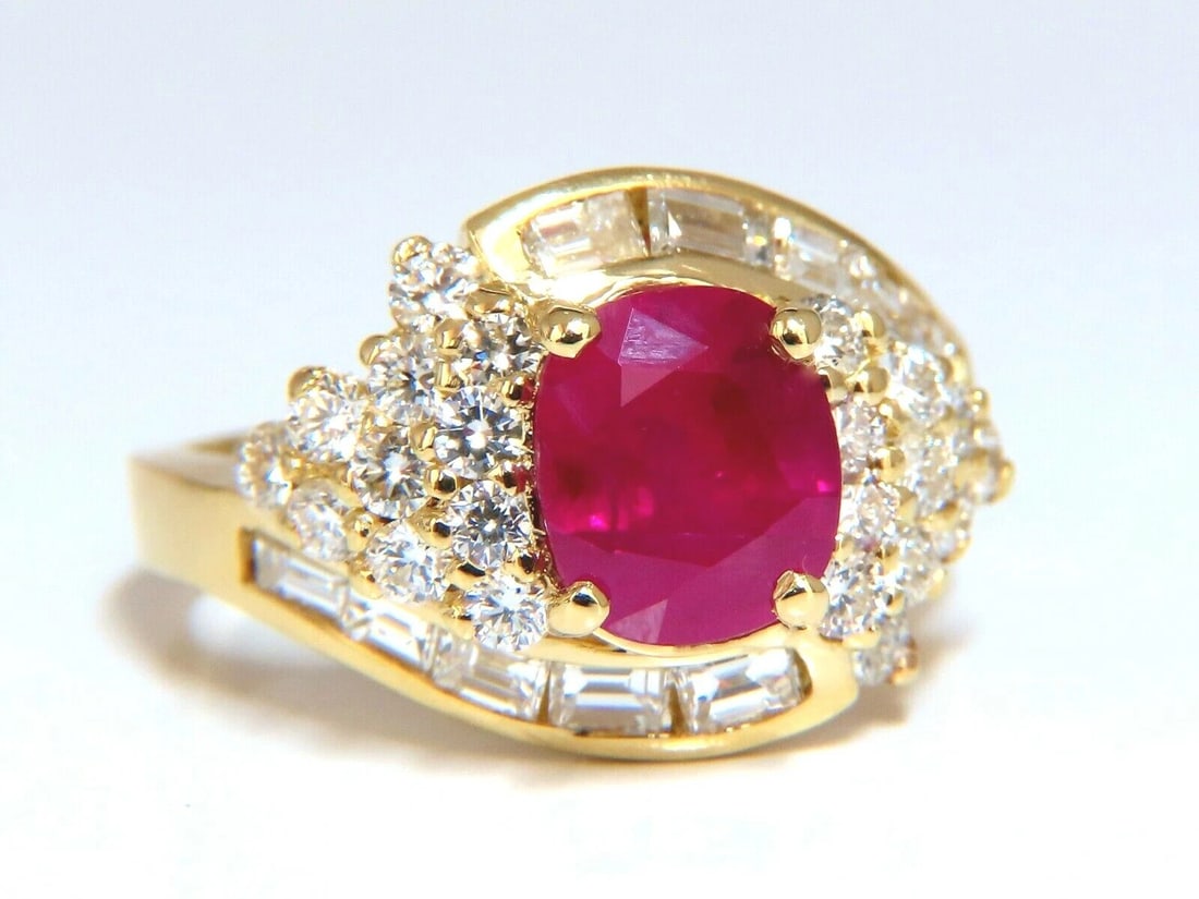 GIA Certified 4.08ct Burma Red Ruby Diamonds Ring 18 Karat (1 of 8)