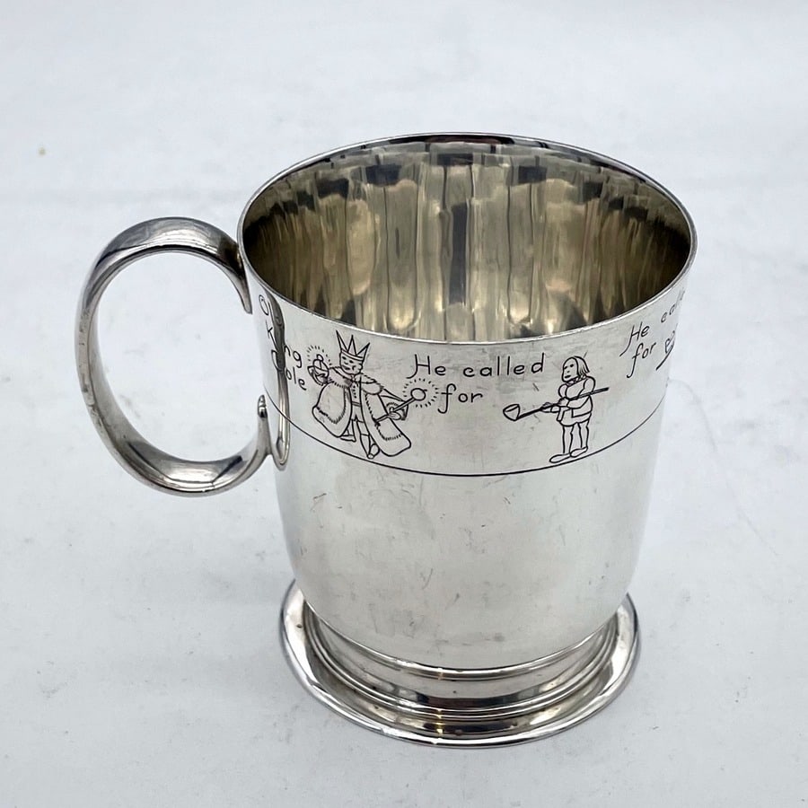 Mid 20th Century Modern Sterling Silver Nursery Rhyme Themed Mug London 1948 Wakely & Wheeler - 2