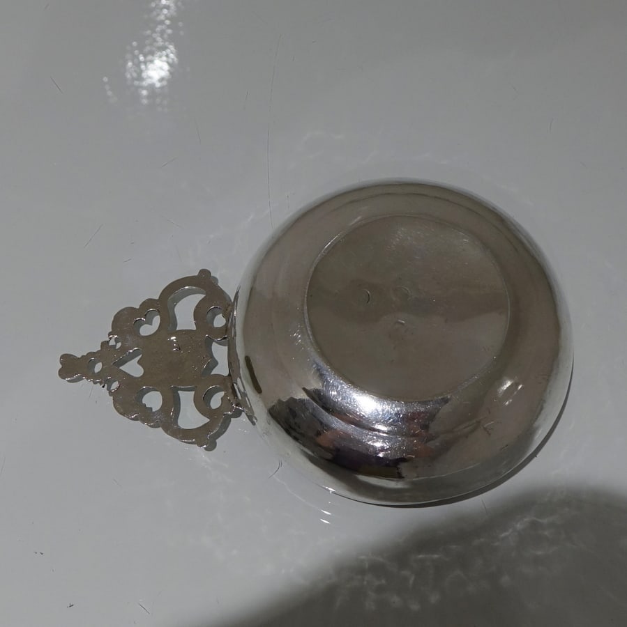 17th Century Antique William & Mary Sterling Silver Bleeding Bowl London 1693 William Gimber - 7