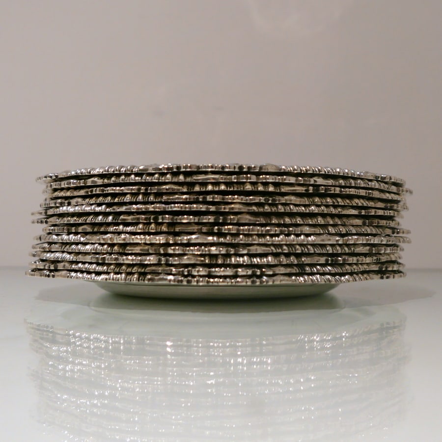 Early 19th Century Antique George IV Sterling Silver Set Twelve Dinner Plates London 1833 John Houle - 4