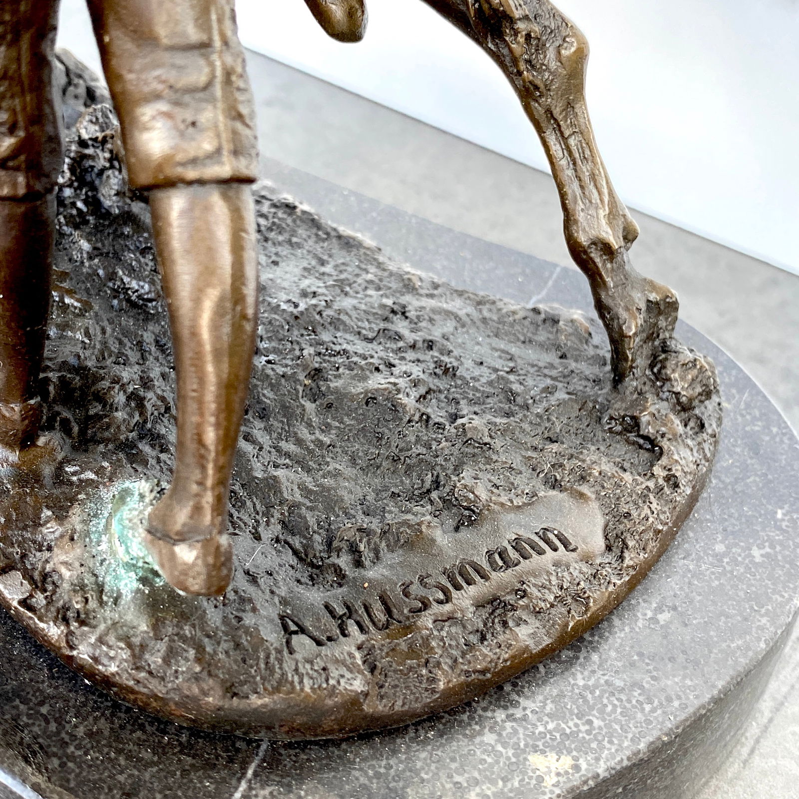 Bronze Statue of a Corrida bullfighter / Matador on marble base - 6