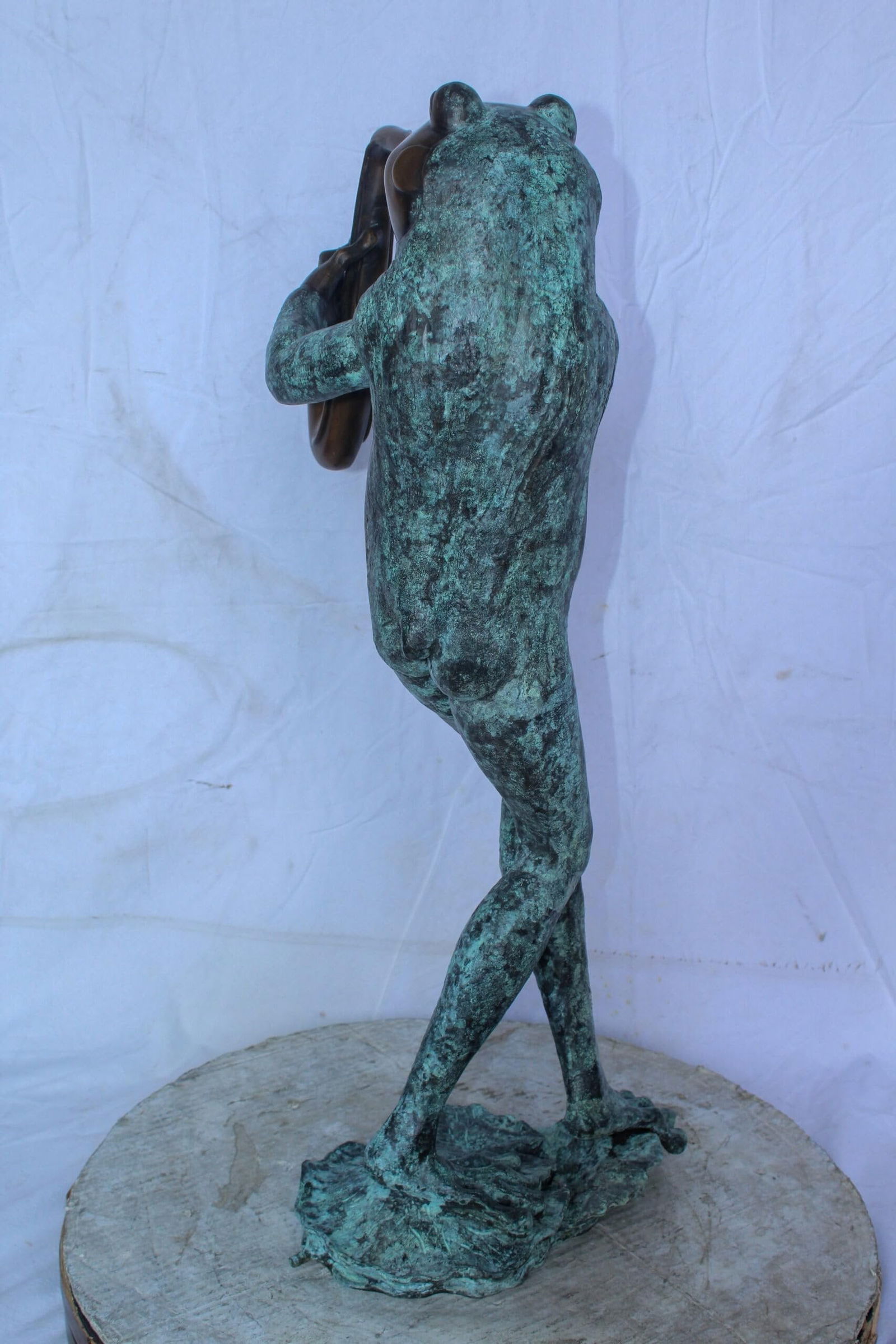 Musical Frog Playing Saxophone Bronze Fountain, Fun home Decor 14" x 9" x 32"H - 9