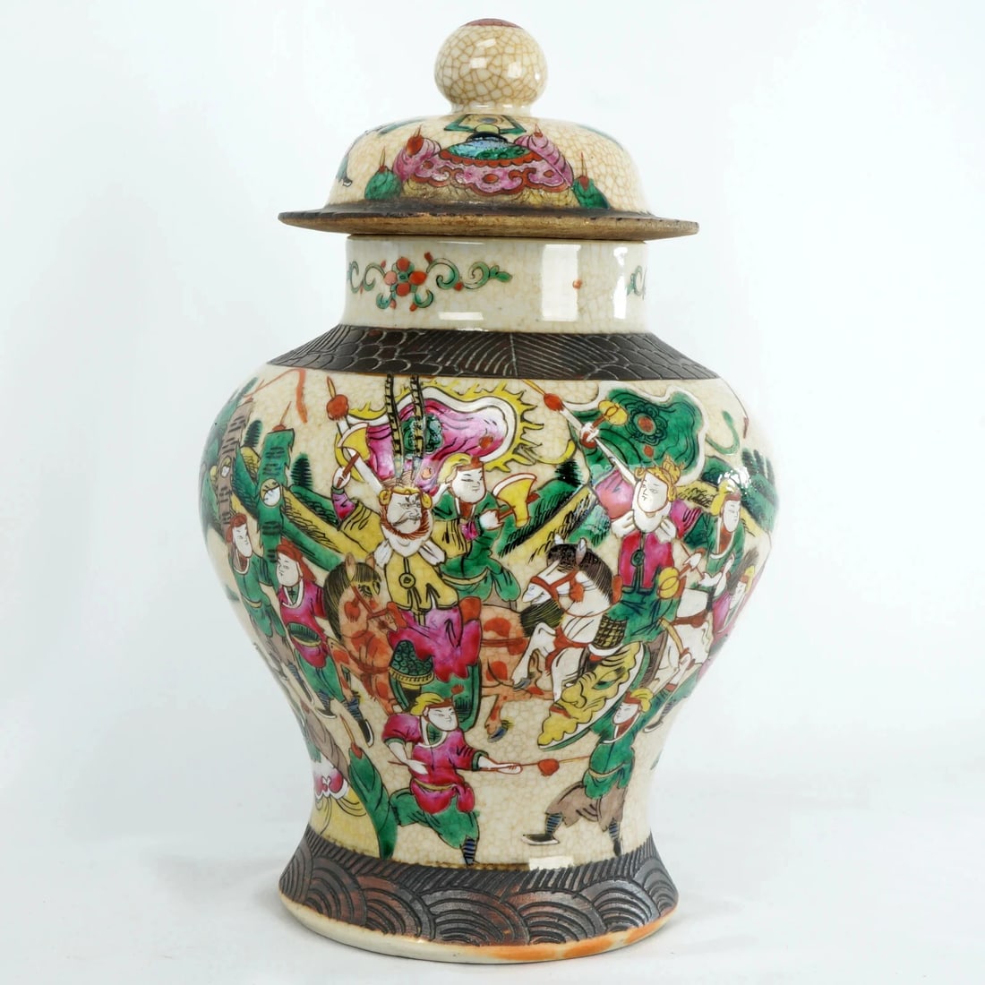Large Chinese Warrior Lidded Jar circa 1900 - 3