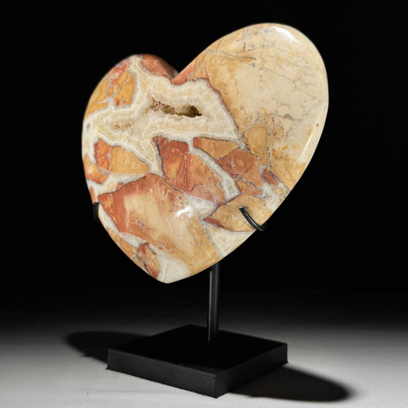 Stunning set of 2 crystalized Maligano Jasper hearts with stands - 4