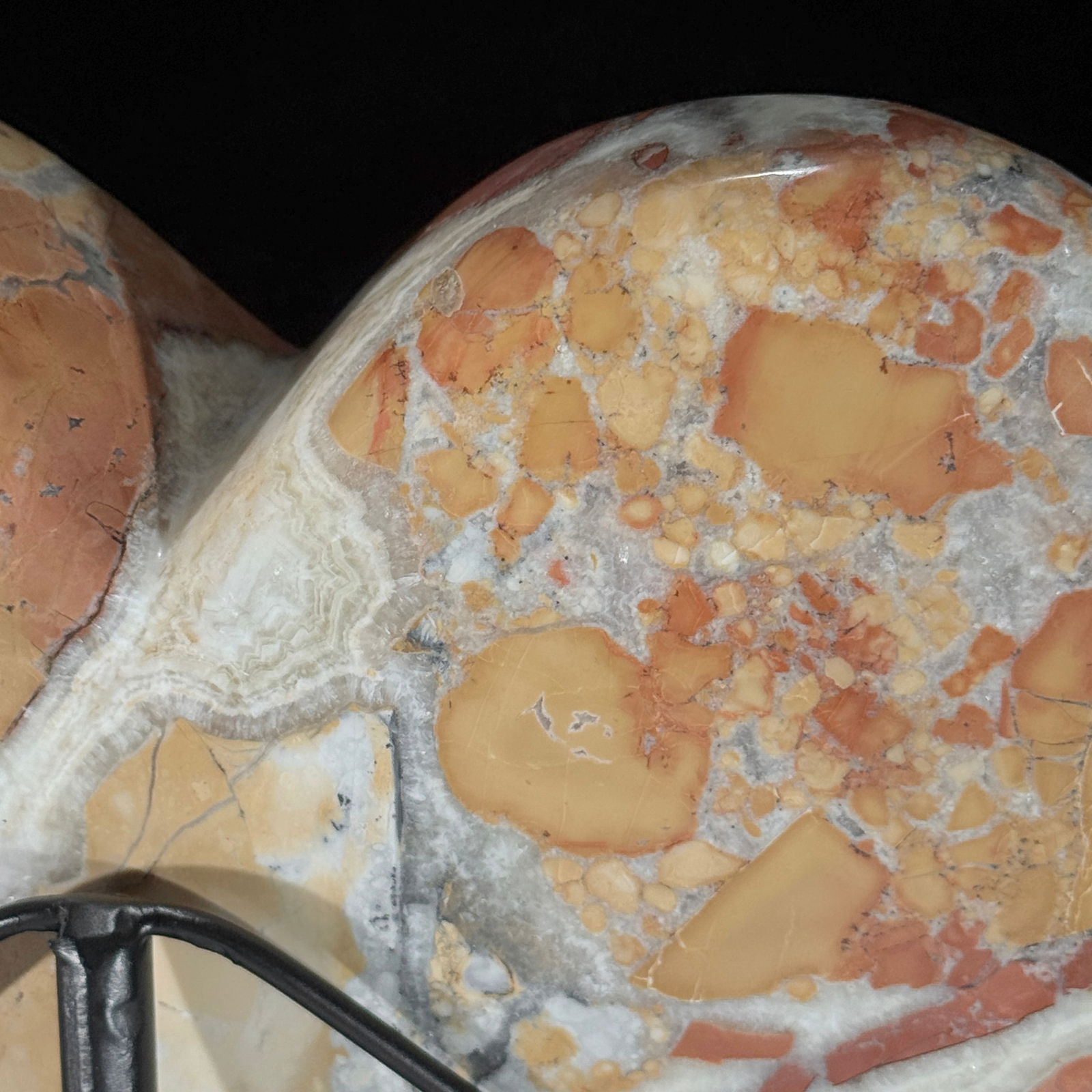 Stunning set of 2 crystalized Maligano Jasper hearts with stands - 8