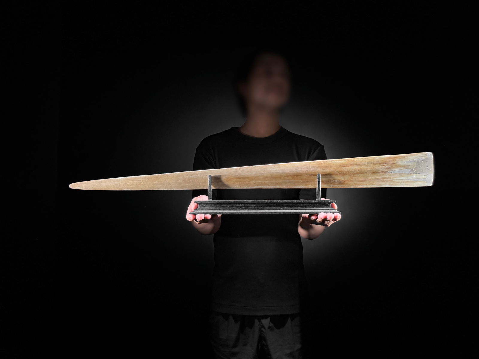 Wonderful large carved swordfish tusk - Japanese koi motif - 3