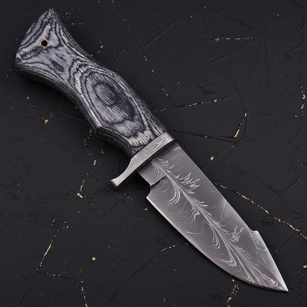 Feather Pattern Damascus Steel Skinner Knife Hand Forged with Greywood Handle Sheath - 3
