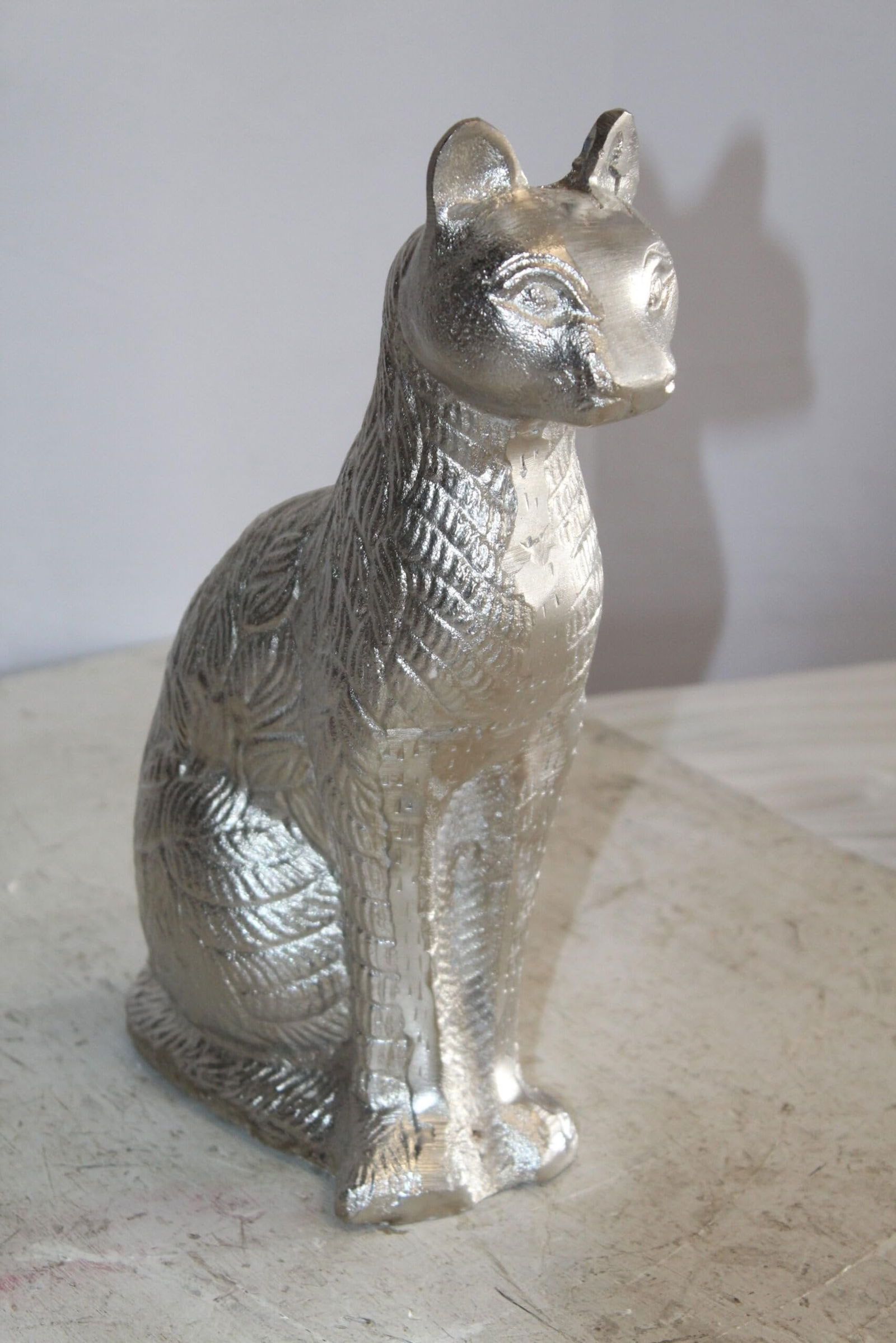 Aluminum Artistry Intricately Sitting Cat Statue in Silver 10" x 4" x 13"H - 7
