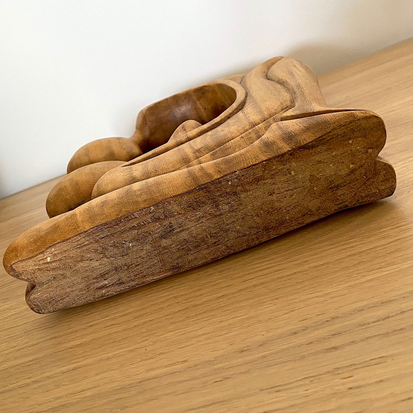 Hand carved wood sculpture of lovers - 6