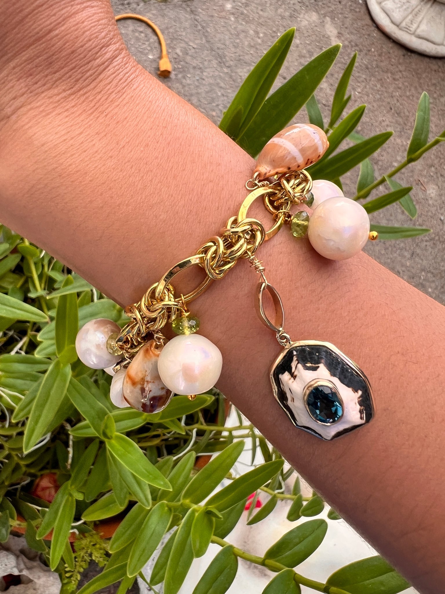 14-Karat Gold Lorelei Shell & Pearl Charm Bracelet - 4