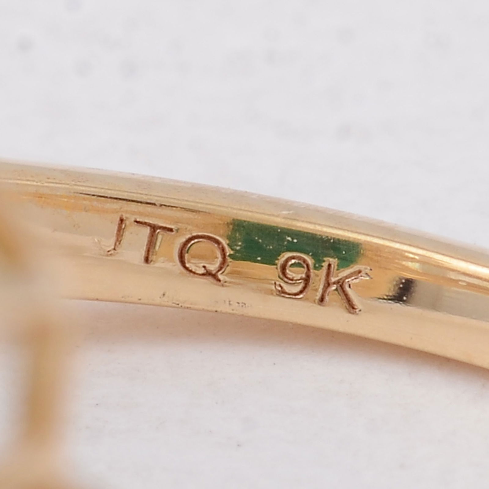 3.87 Ct Octagon Emerald 9K Gold Ring - 5