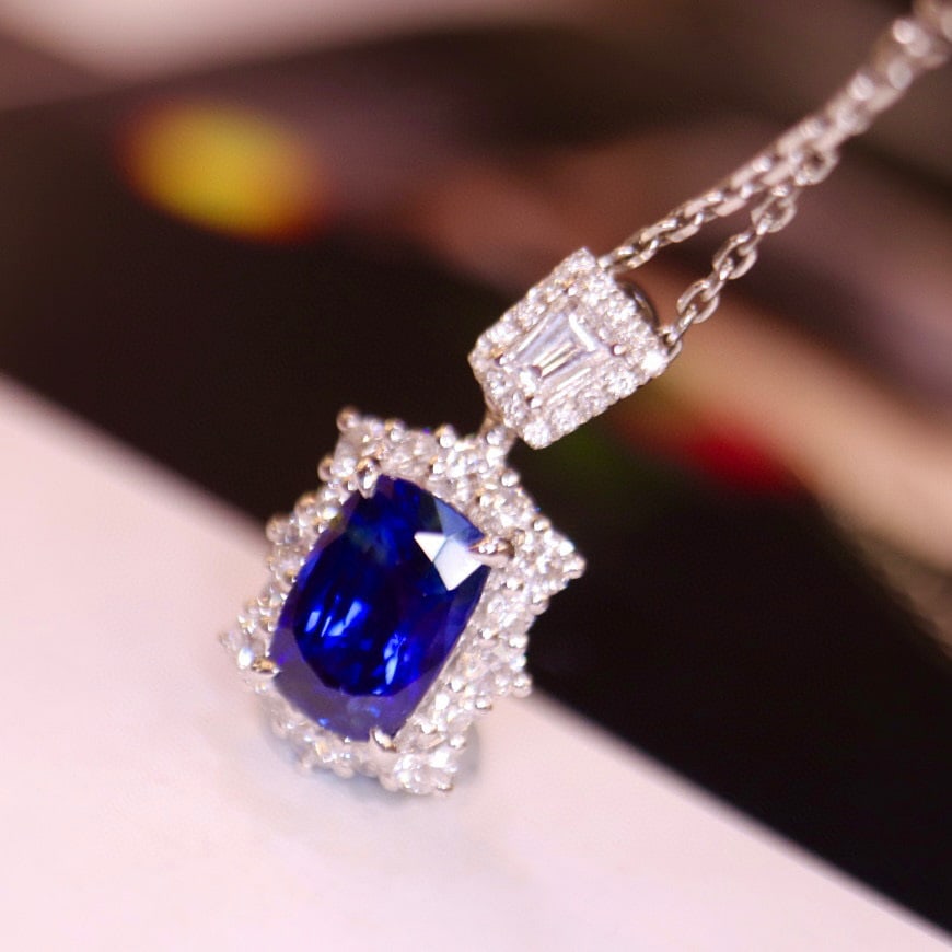 14K GOLD 1.83 CTW NATURAL SAPPHIRE & DIAMOND PENDANT - 3