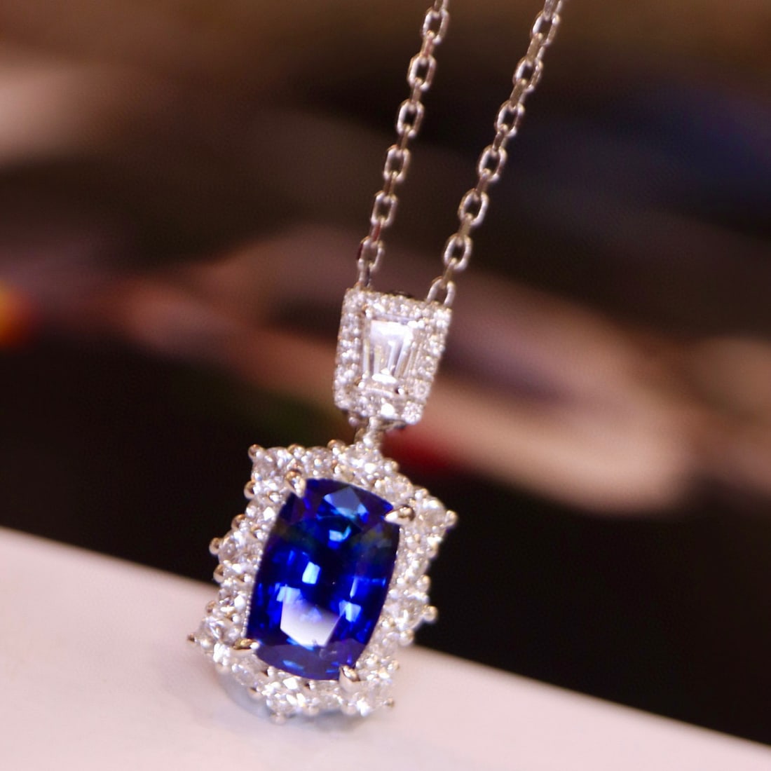 14K GOLD 1.83 CTW NATURAL SAPPHIRE & DIAMOND PENDANT - 7