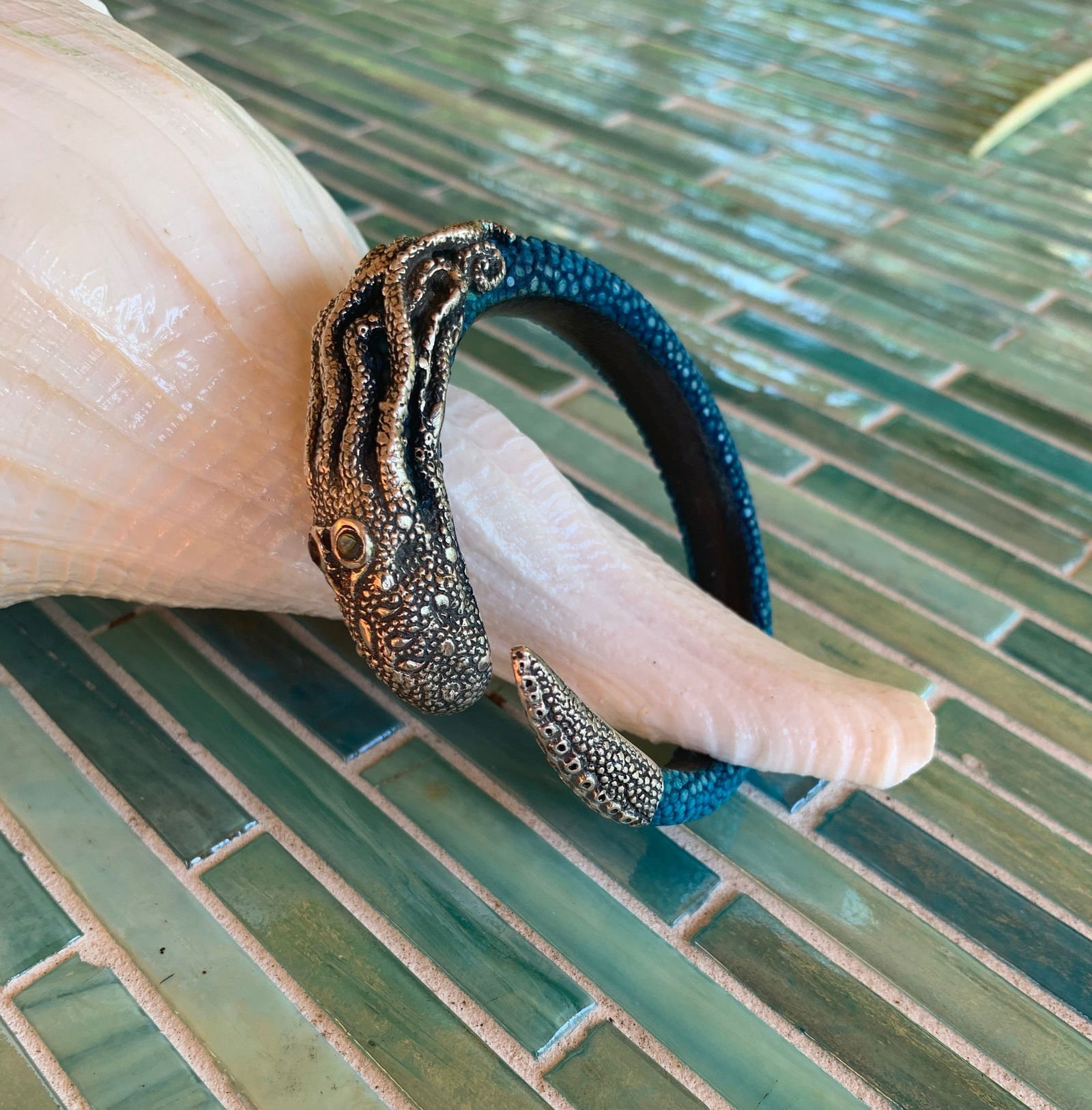 Shagreen and Sterling Octopus Cuff Bracelet - 2