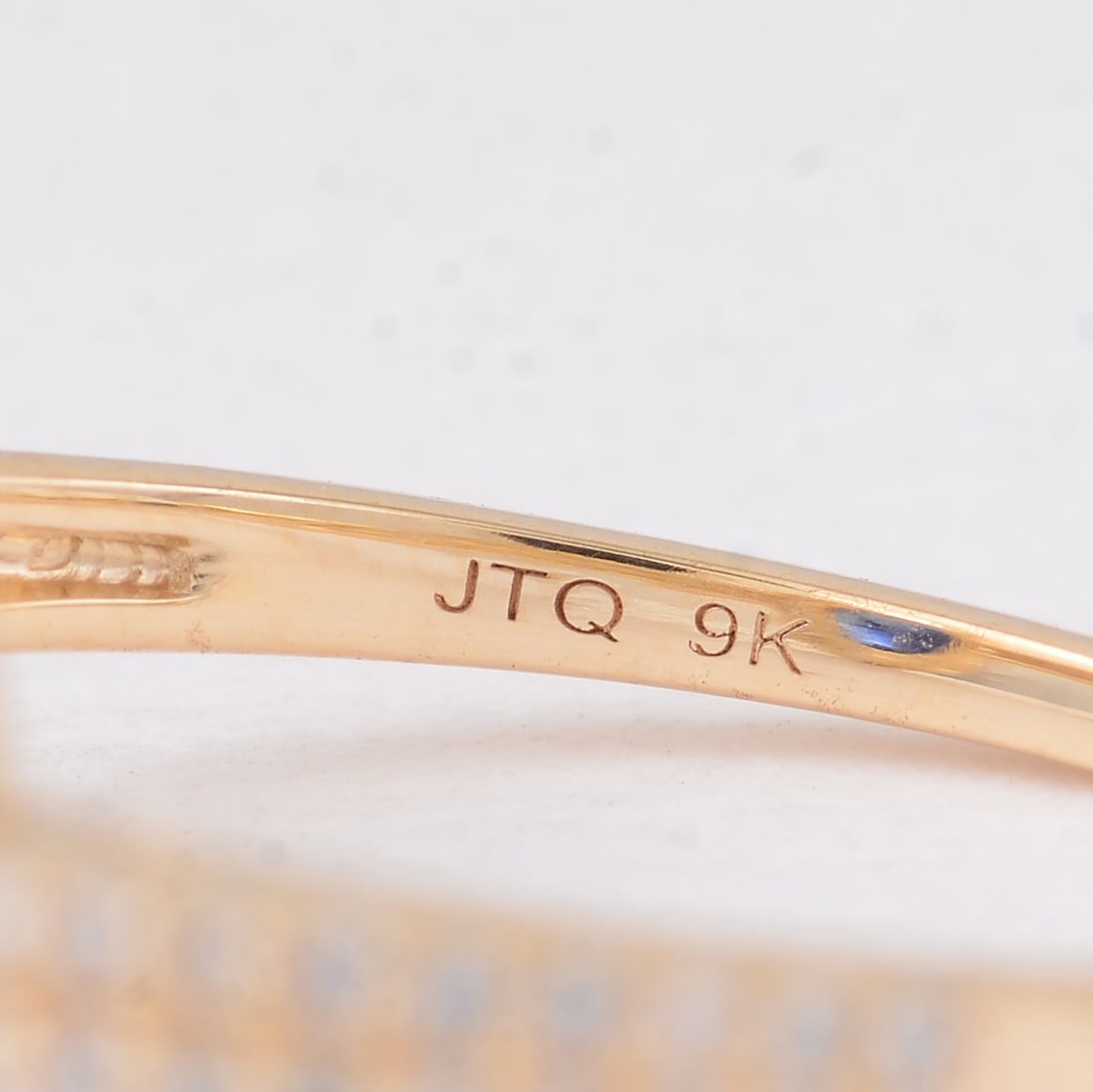 1.59 Ct Oval Sapphire 9K Gold Ring - 5