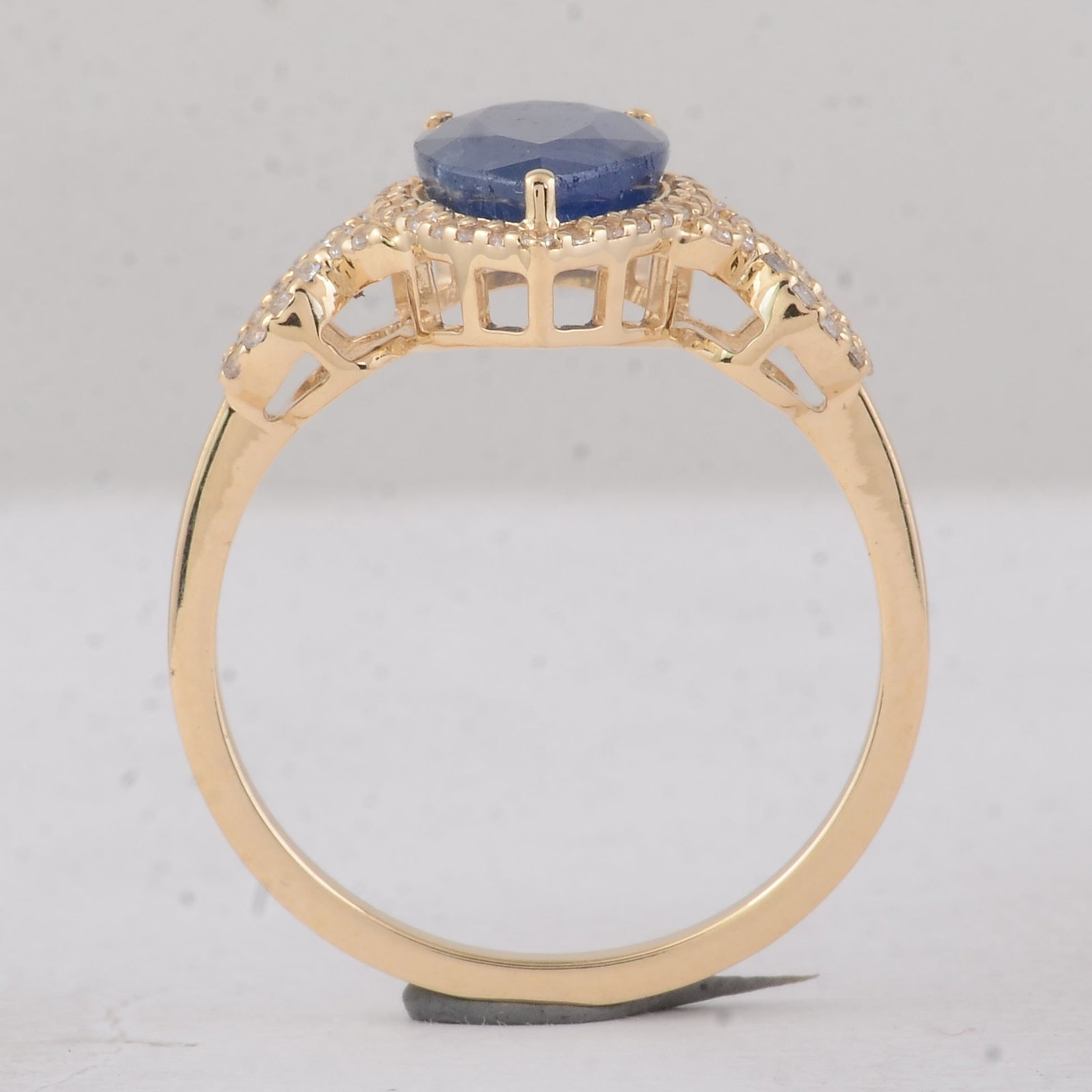 2.53 Ct Pear Sapphire 9K Gold Ring - 3