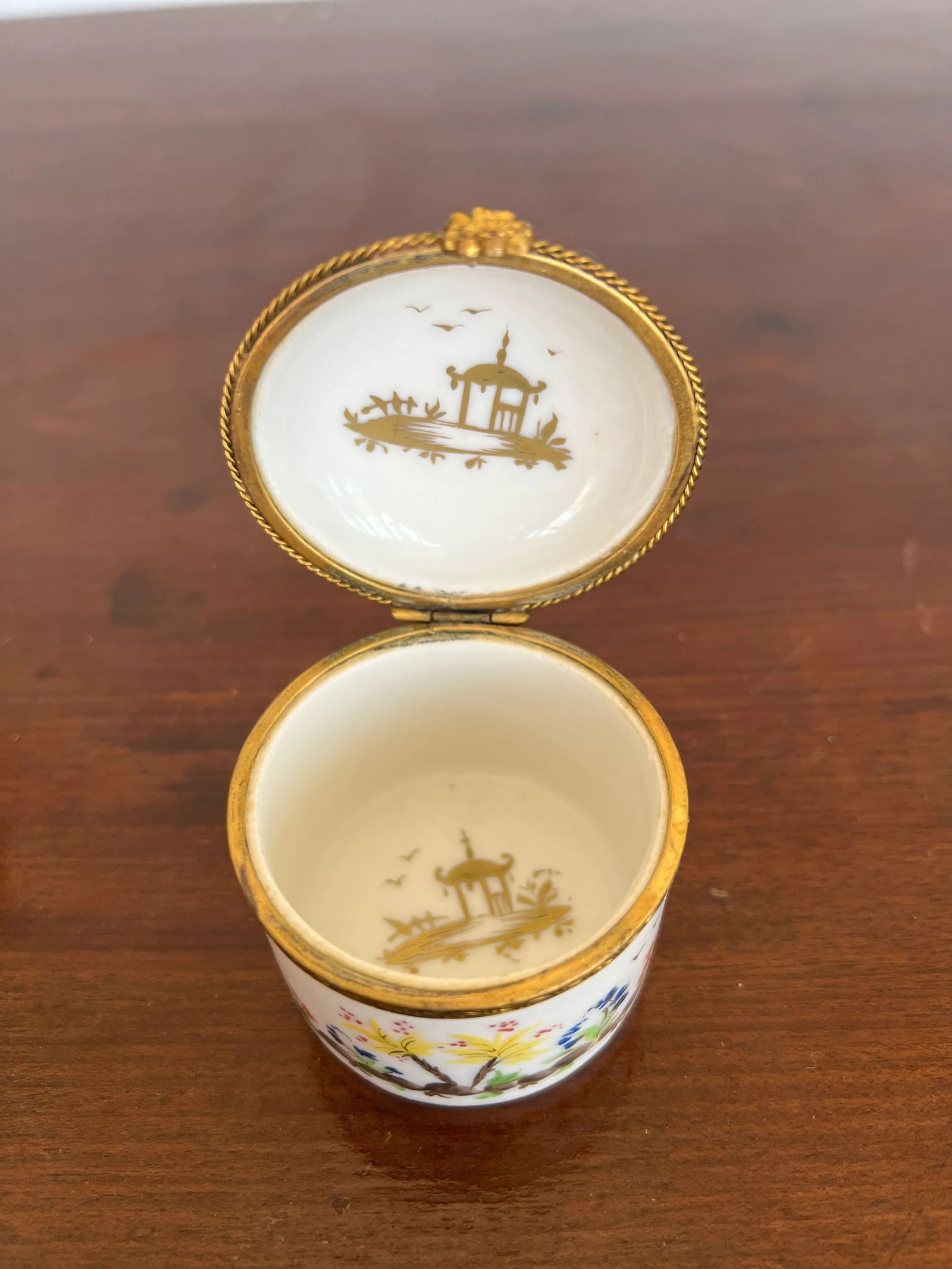 Tiffany Le Tallec Cirque Chinois Porcelain Box - 8