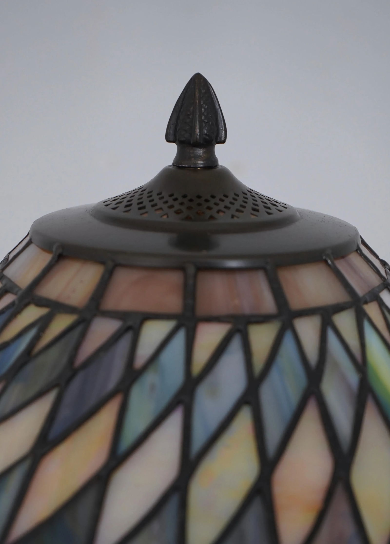 Quality Tiffany Style Art Nouveau Stained Glass Floor Lamp - 3