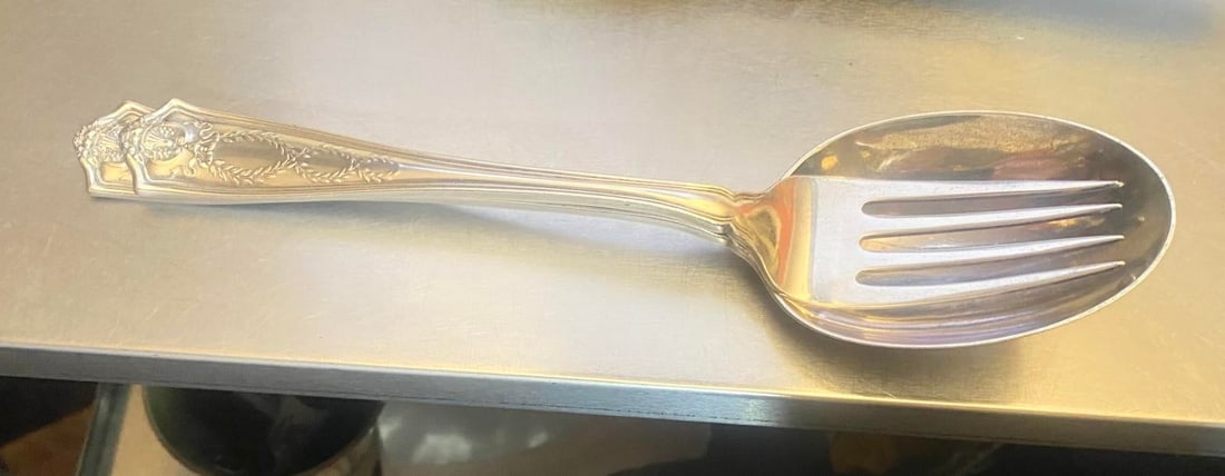 Tiffany & Co. Serving Set Circa 1909- a Set of 2 - 8