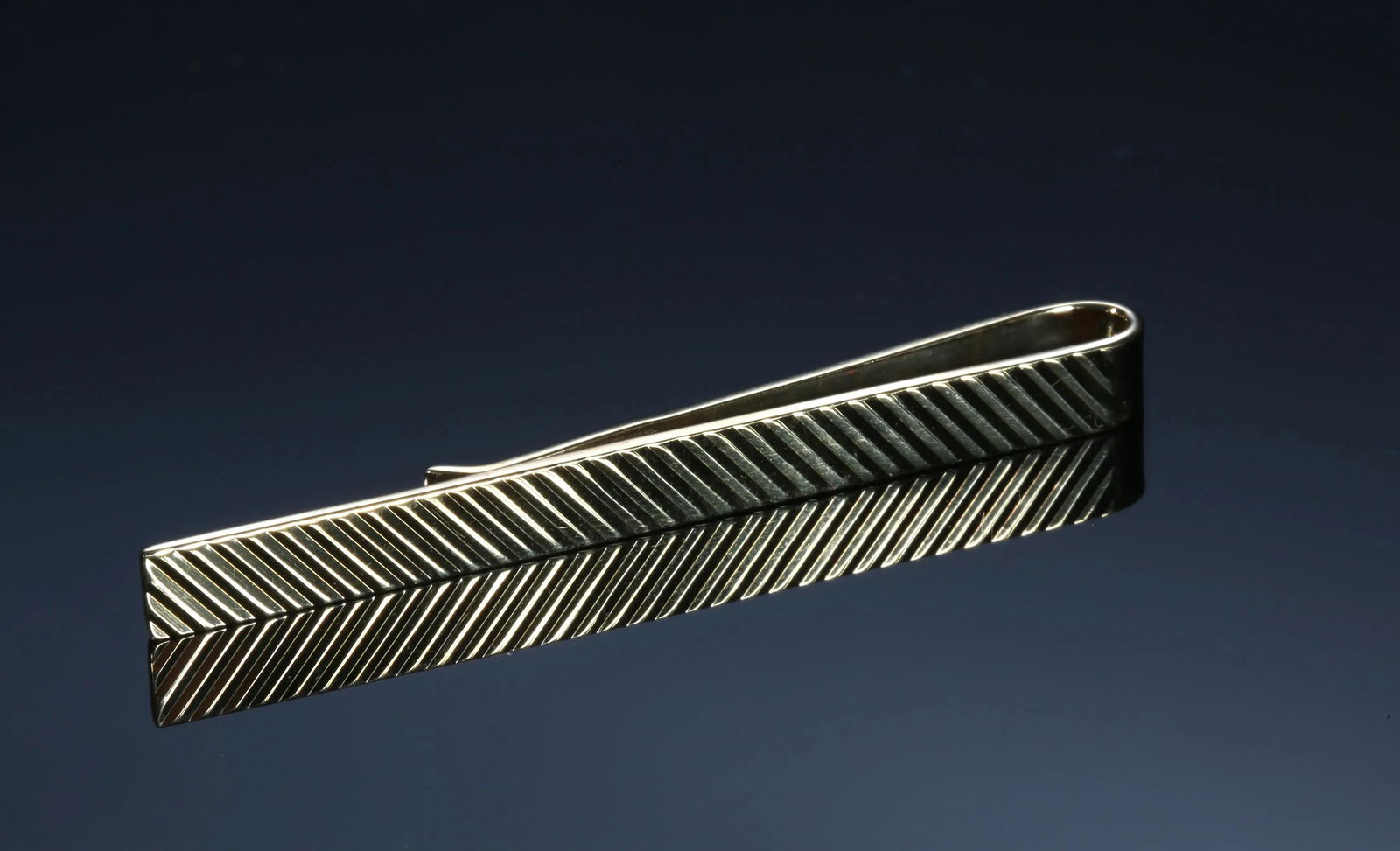 Vintage 14 Karat Gold Tiffany Co Fluted 2 Inch Bar Clip - 6