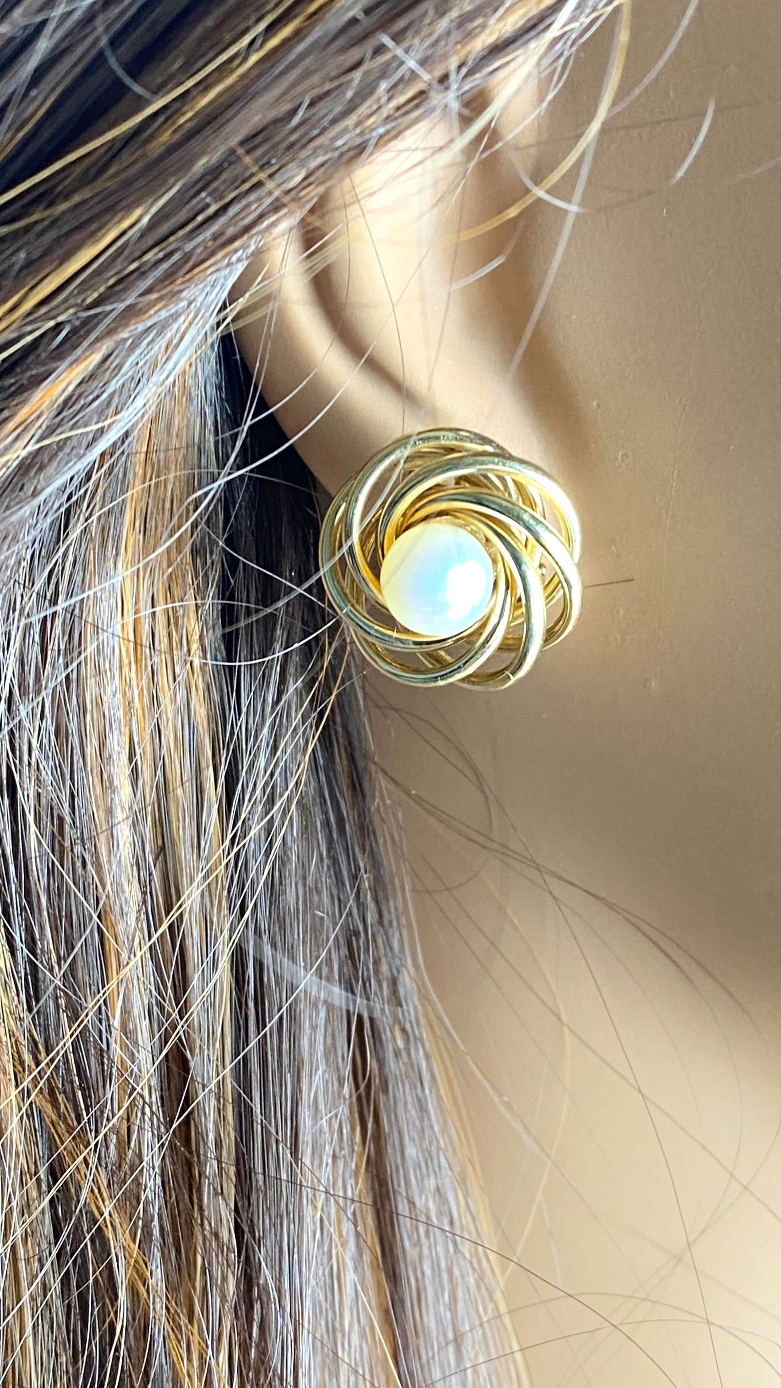 Vintage Tiffany and Co. 14k Yellow Gold Pearl Lever-Back Earrings - 2 Pieces - 7