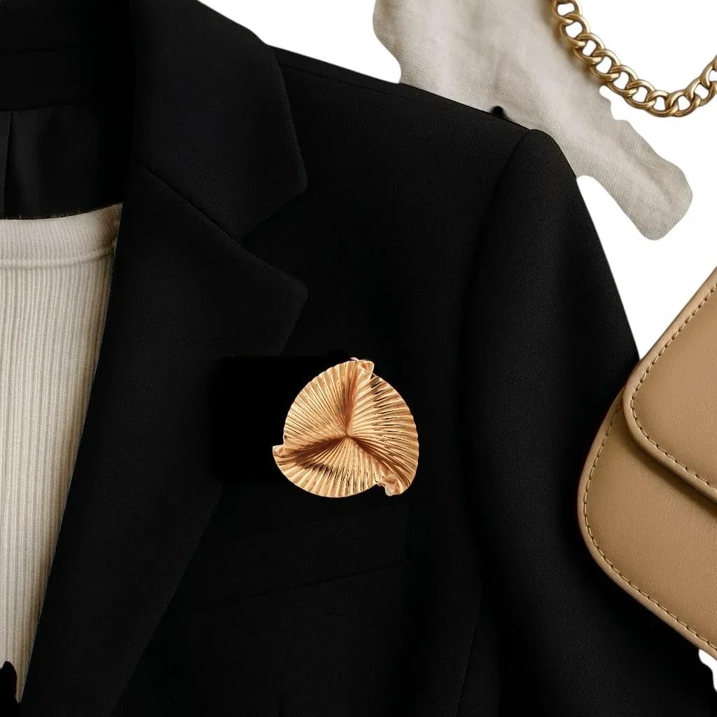 Vintage Tiffany & Co. 14k Yellow Gold Ribbon Brooch 1.5 Inches Diameter - 5