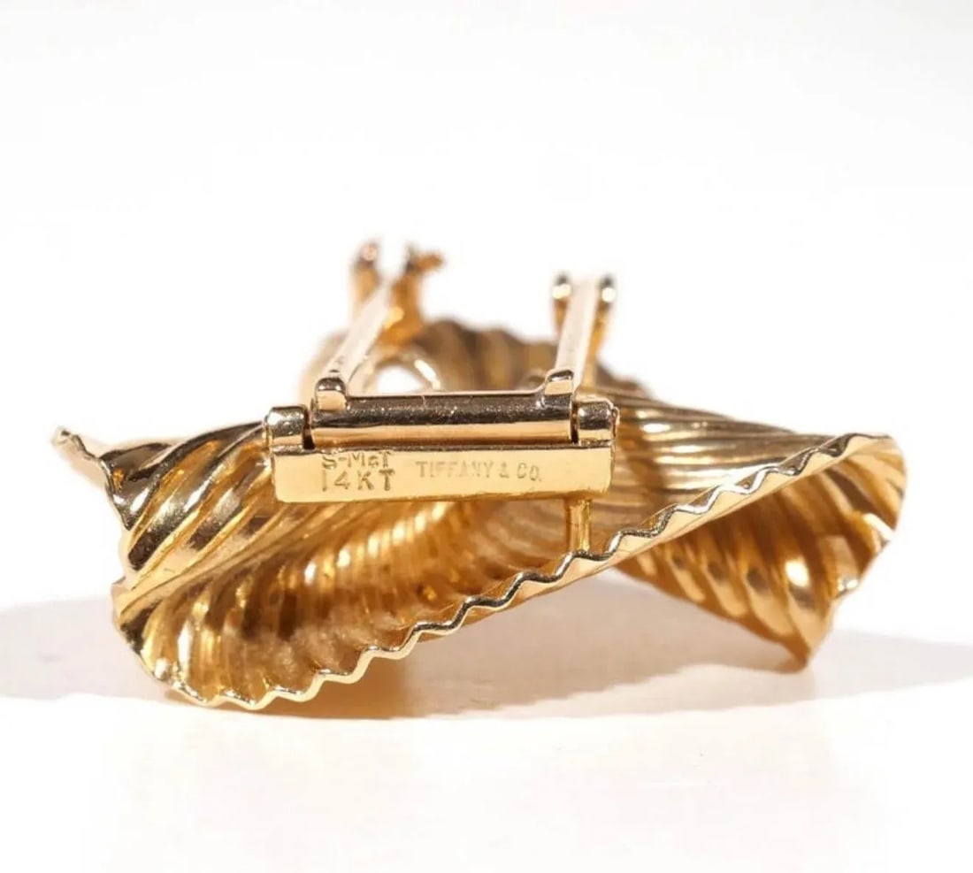 Vintage Tiffany & Co. 14k Yellow Gold Ribbon Brooch 1.5 Inches Diameter - 6