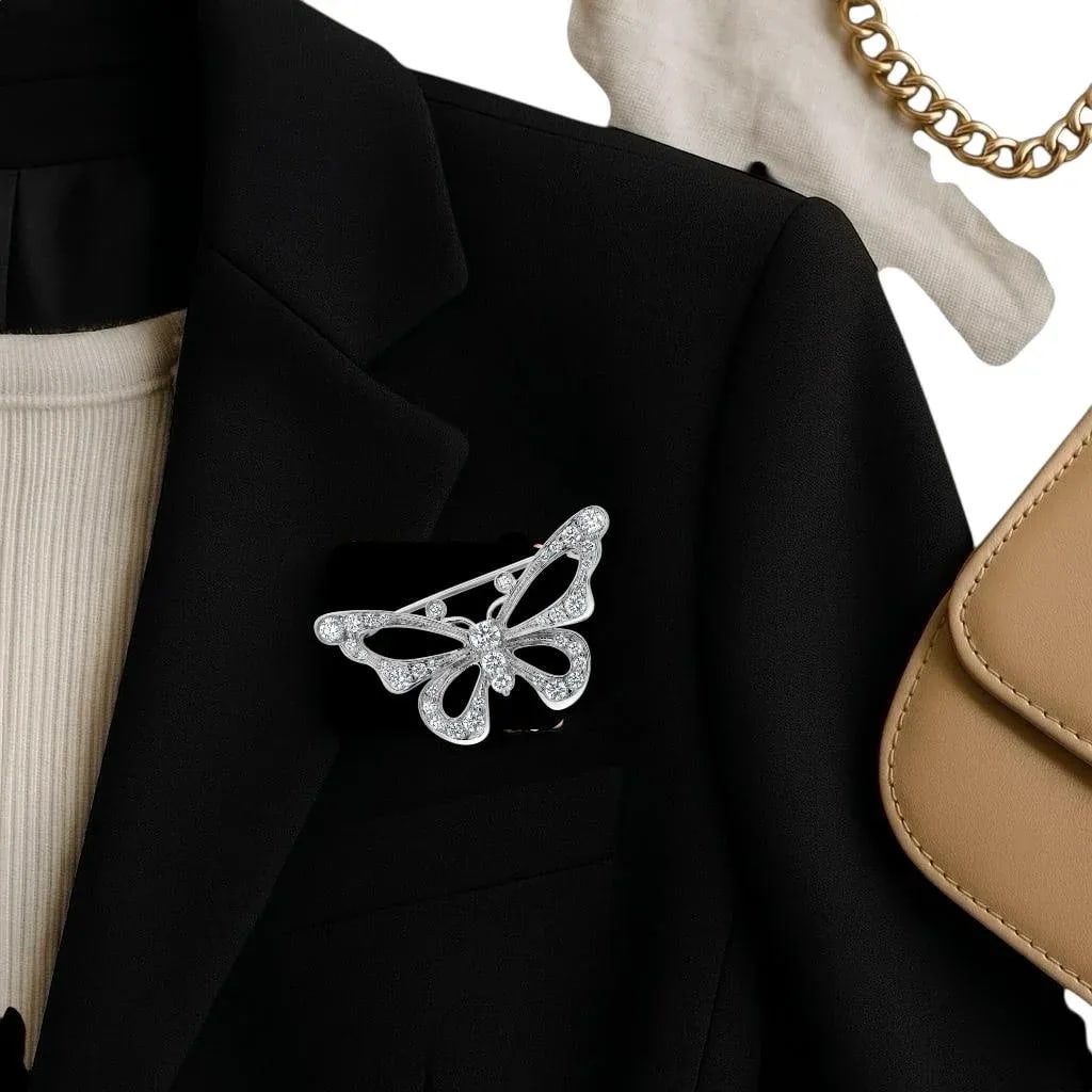 1990s Vintage Tiffany & Co. Platinum Diamond Butterfly Brooch - 4