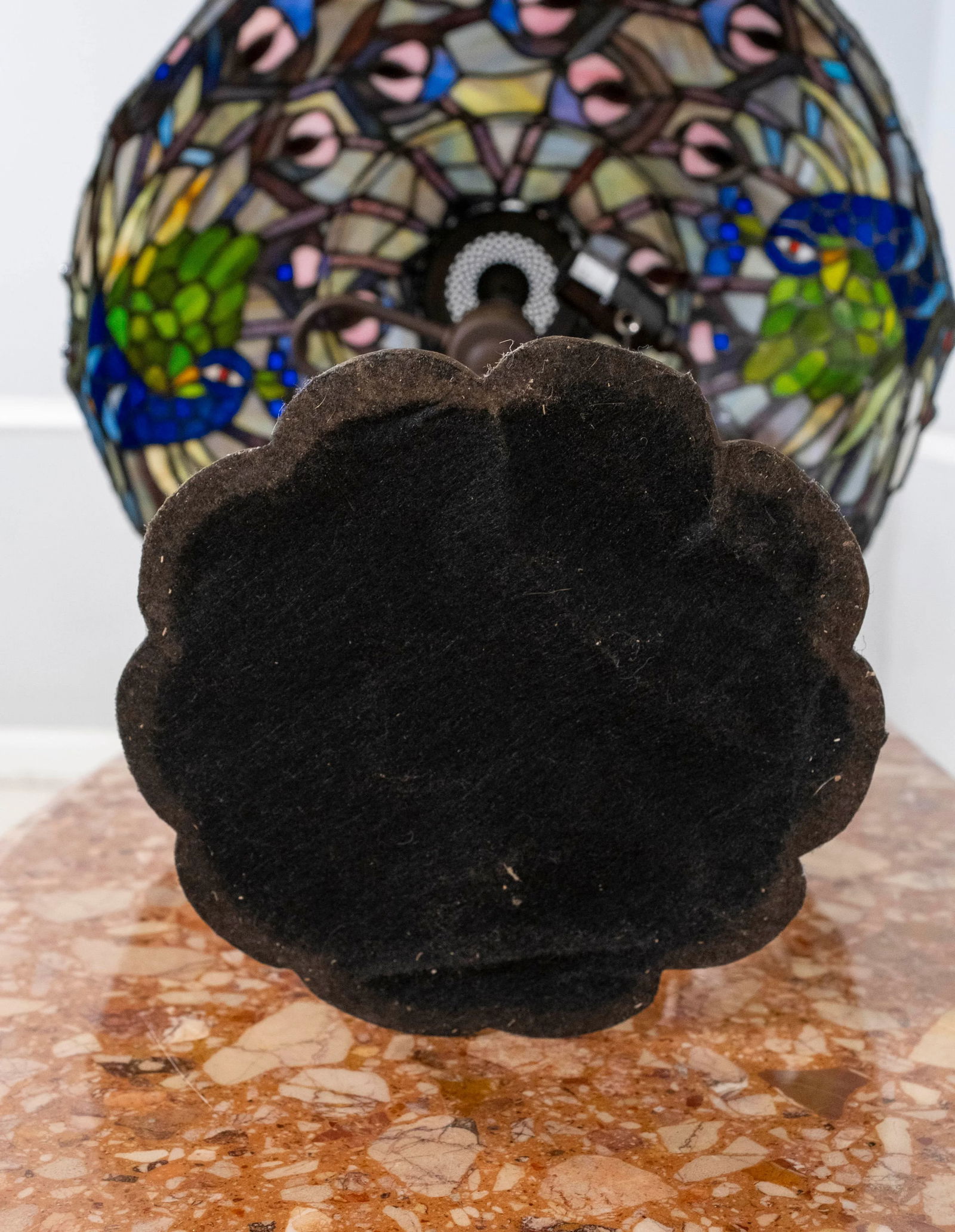 Vintage High Quality Tiffany Style Leaded Glass Lamp - 11