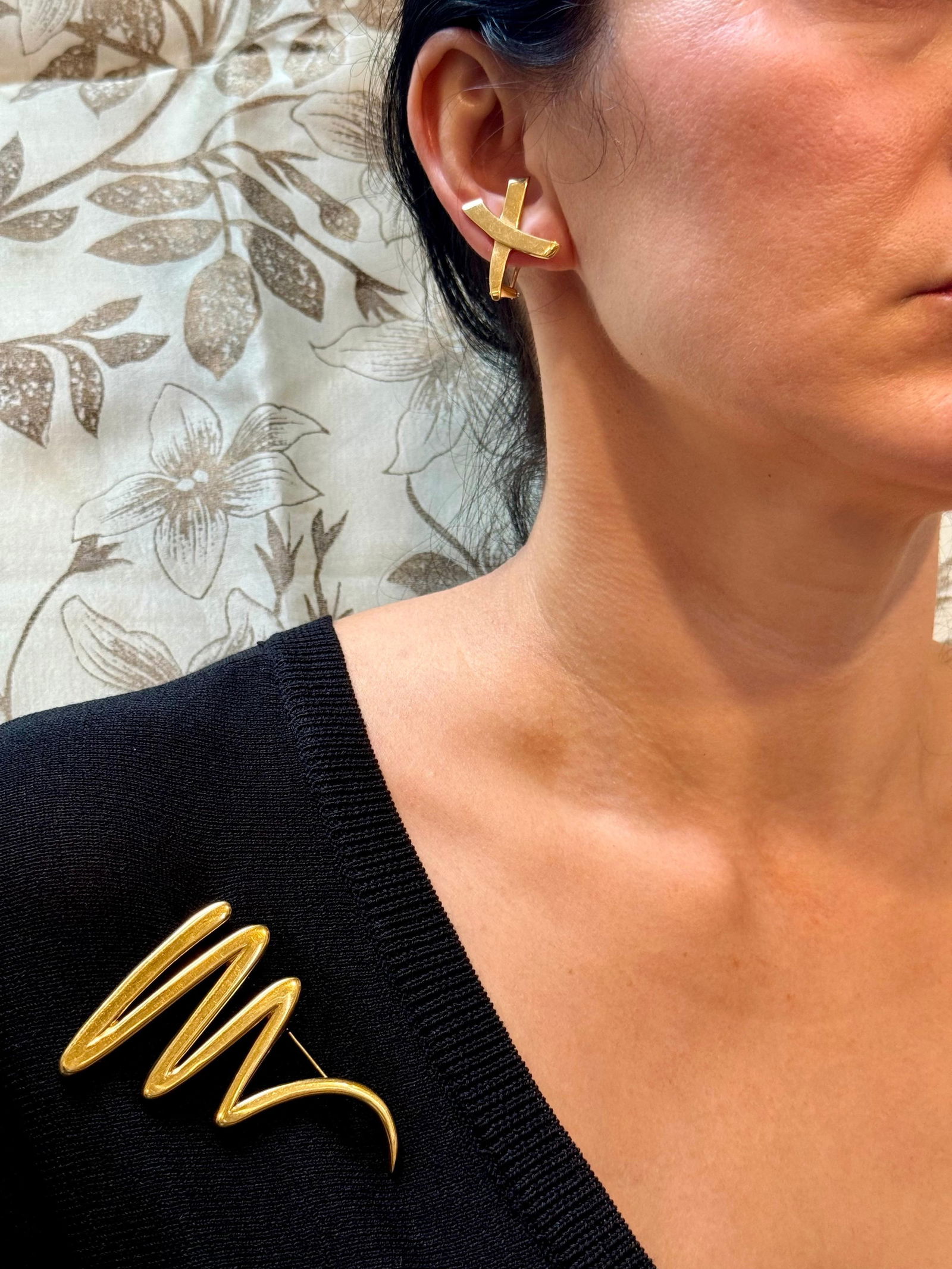 Tiffany & Co. Picasso Large Zig Zag 18k Yellow Gold Scribble Pin/Brooch, 31 Gm - 14