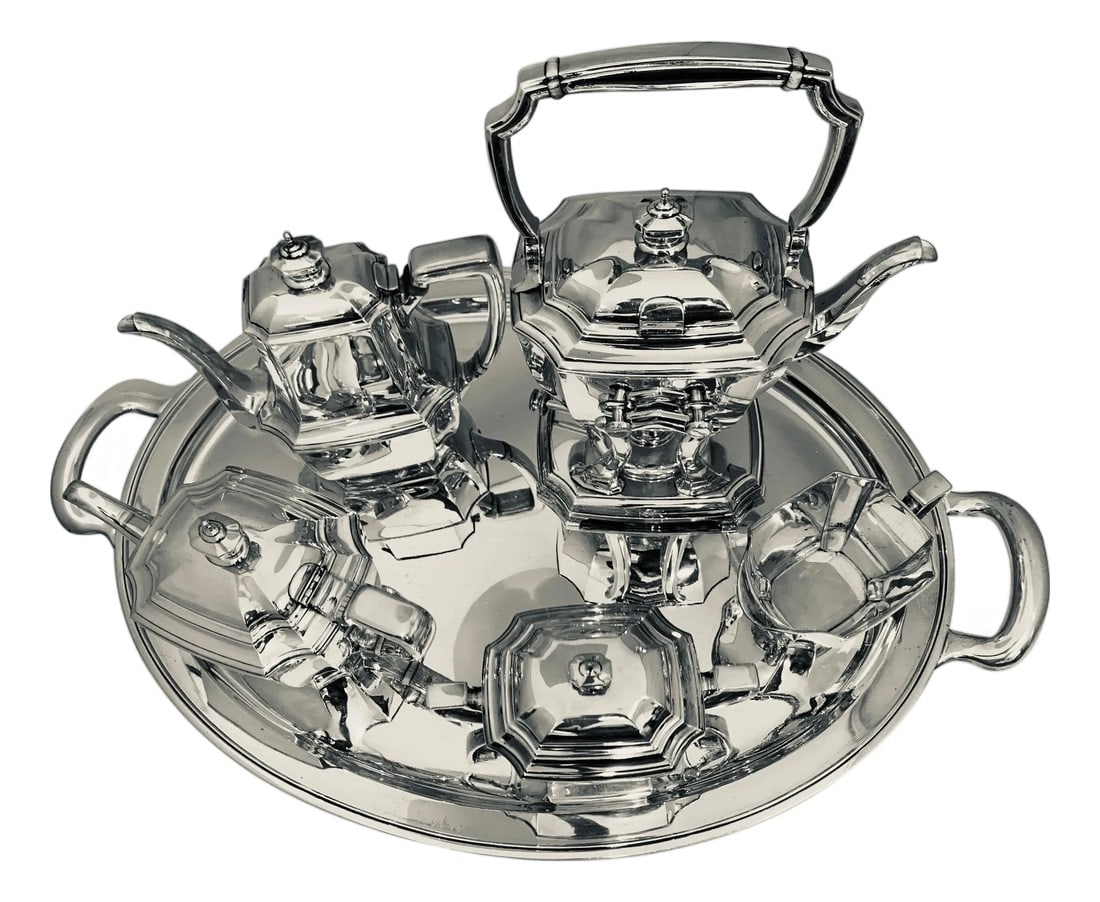 Mid 20th Century Six-Piece Tiffany & Co. Sterling Silver Kettle on Cradle W Serving Tray 7.3 Kg: Very Exclusive A Tiffany & Co maker's sterling silver tea set, complete with serving tray. Six Piece Tiffany & Co. Makers Sterling Silver Complete Tea Set Each piece is signed and engraved Tiffany &