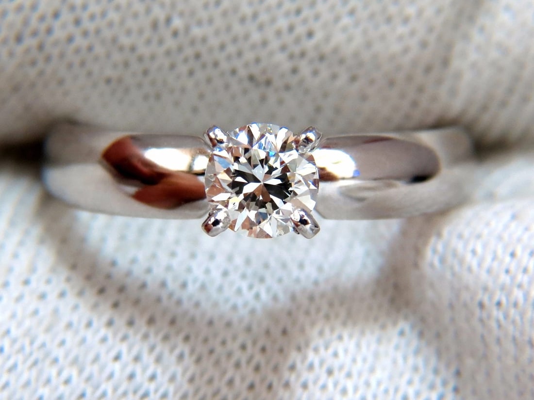 GIA Certified .51ct round cut diamond solitaire ring platinum classic G/Vs - 4