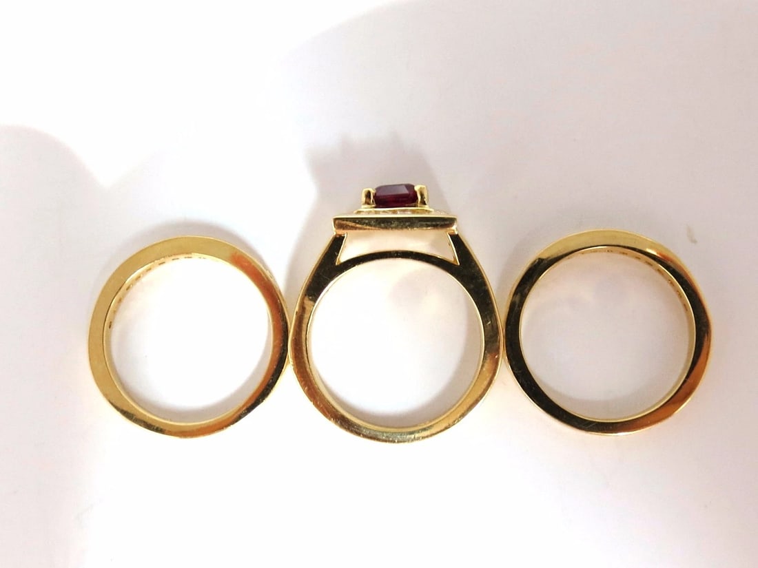 GIA Certified 1.51ct Asscher cut vivid red ruby 2.00ct diamonds ring 18kt+ - 7