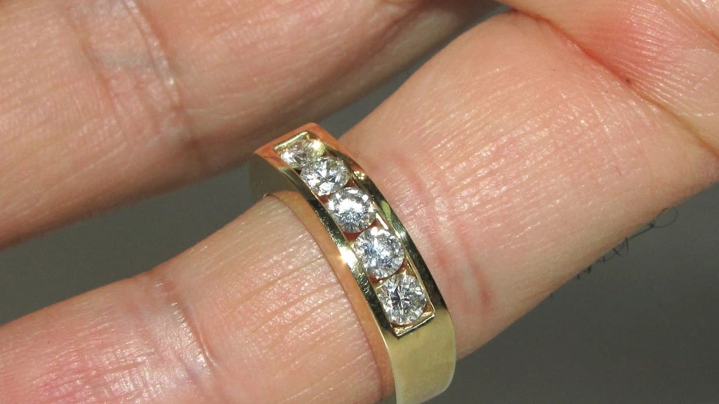 1.00ct DIAMONDS BAND RING 14KT CLASSIC CHANNEL+ - 2