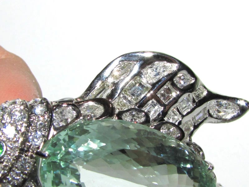 GIA 57.37CT NATURAL GREEN BERYL FISH BROOCH PENDANT 18kt** - 5