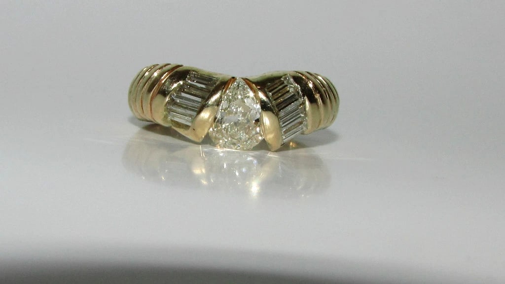 1.20CT PEAR SHAPE DIAMOND BAND RING 14KT+ - 8