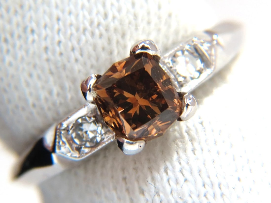 1.12ct natural fancy bright orange brown diamond ring platinum+: Title: 1.12ct natural fancy bright orange brown diamond ring platinum+ Description: Natural Fancy Color & Edwardian Deco 1.02ct. Center Square Cut Cushion Diamond 5.5 X 5.1mm Vs-2 clarity Brown