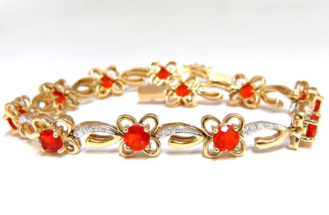 5.36ct natural Mexican Opal Diamond Bracelet 14kt gold clover**: Title: 5.36ct natural Mexican Opal Diamond Bracelet 14kt gold clover** Description: MAGNIFICENT JEWELS Natural Mexican Opals & Clover bracelet 5.00ct. Natural Mexican Opals Vs clean clear clarity. Eac